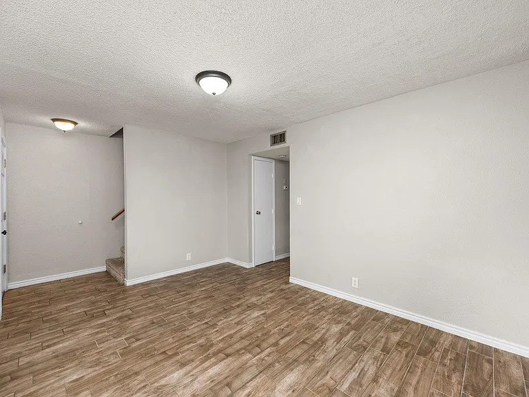 11002 Hammerly Blvd #214 — Photo 6