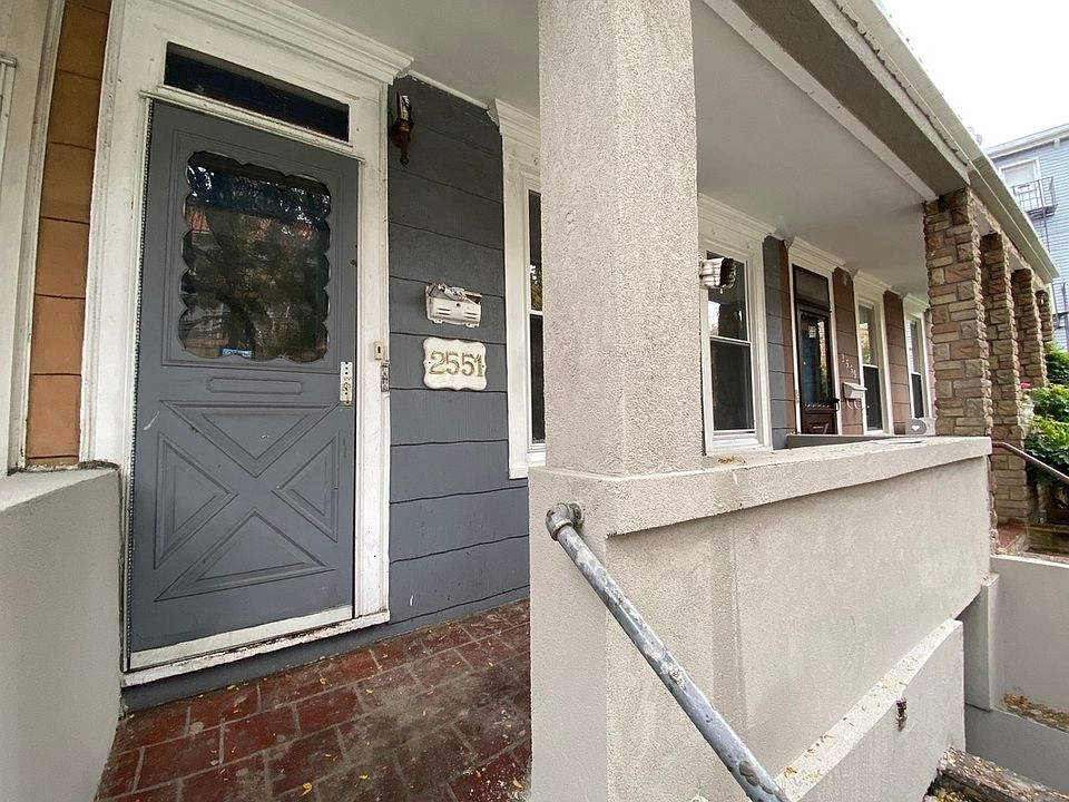 1st image of 2551 Crescent St
