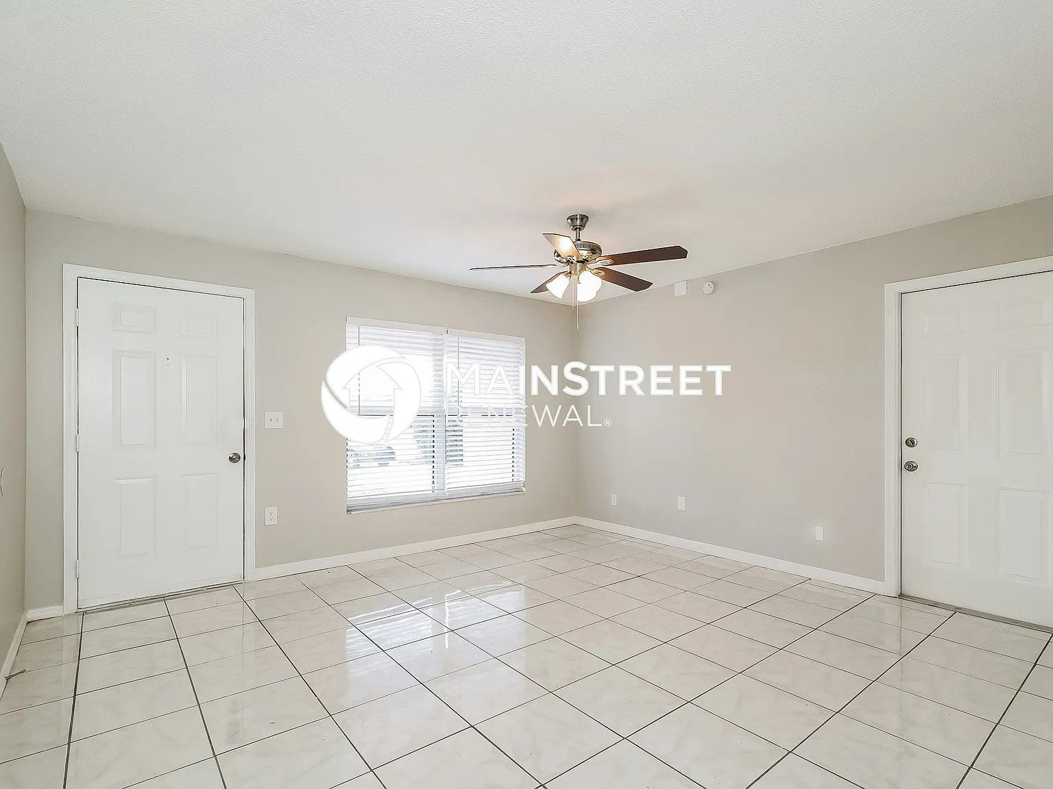 425 Danube Way — Photo 2