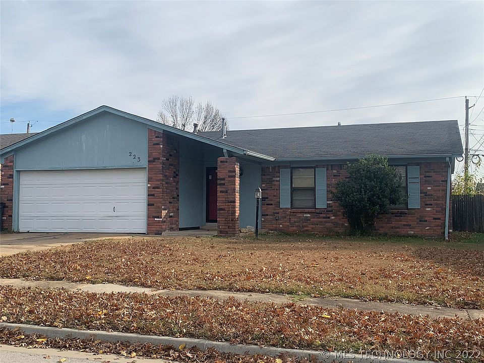 1st image of 223 S 183rd East Ave