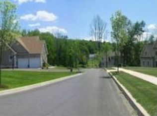 46 Ribera Ln, Middletown, CT 06457