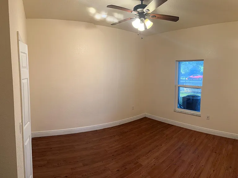 10665 Lake Breeze Dr #10665 — Photo 16