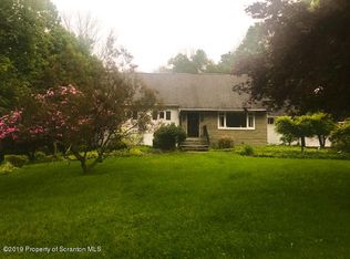 102 Dean Rd, Dalton, PA 18414