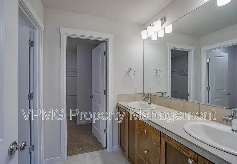 6921 NE 16th Ave — Photo 34