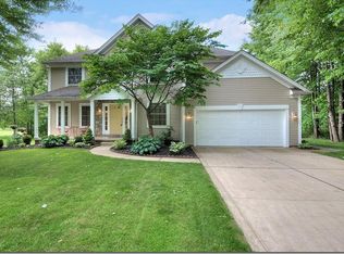 34940 Spatterdock Ln, Solon, OH 44139