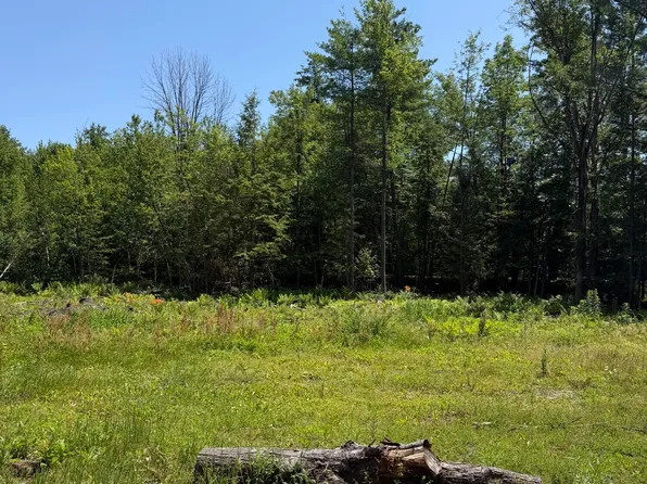 228 Staley Rd, Morrisonville, NY 12962