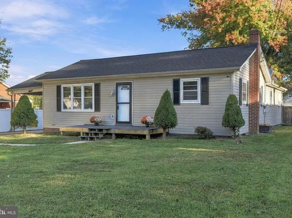 12155 Snyder Ave, Waynesboro, PA 17268