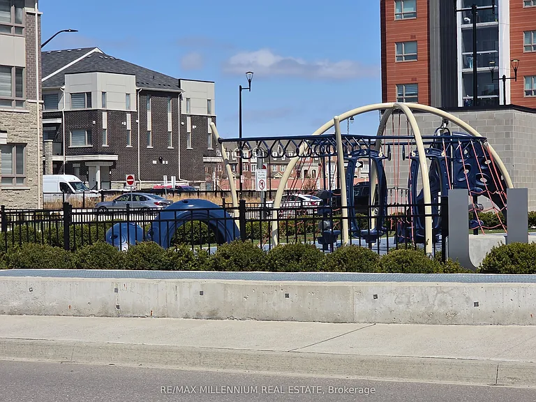 240 Lagerfeld Dr #15 — Photo 19