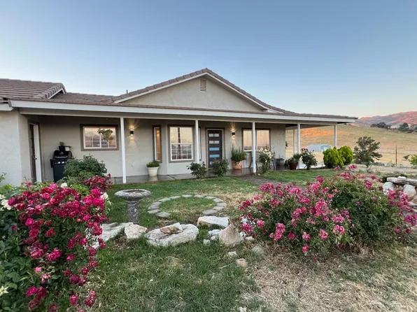 20395 Mountain View Dr, Tehachapi, CA 93561