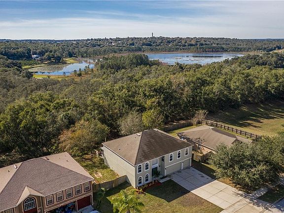 3rd image of 824 Jayhil Dr