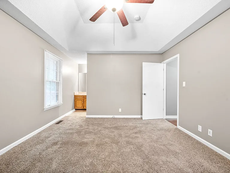 735 Cayce Dr — Photo 15