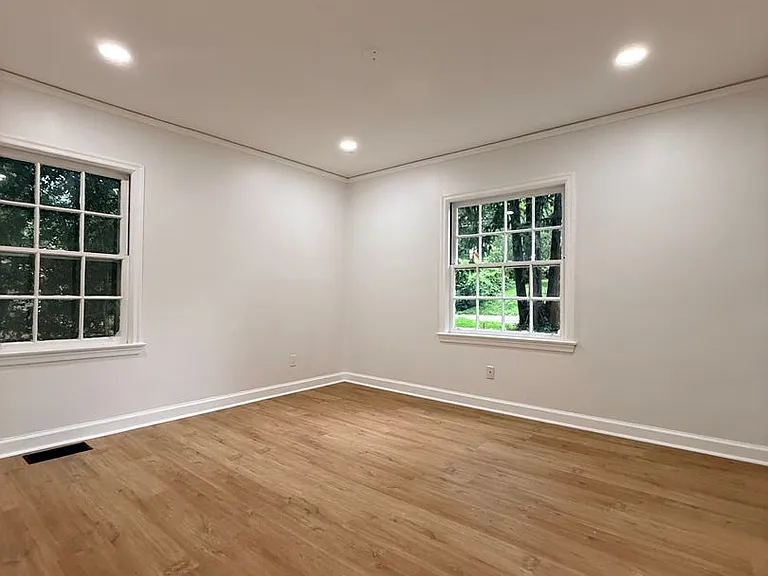3556 N Wareingwood Dr — Photo 11