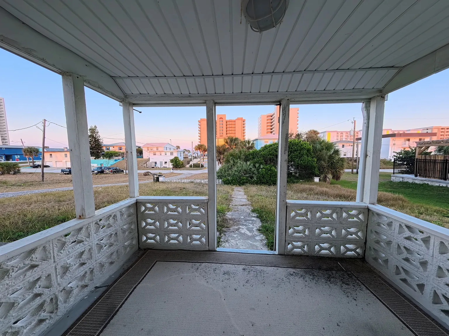 3108 Liberty St — Photo 2