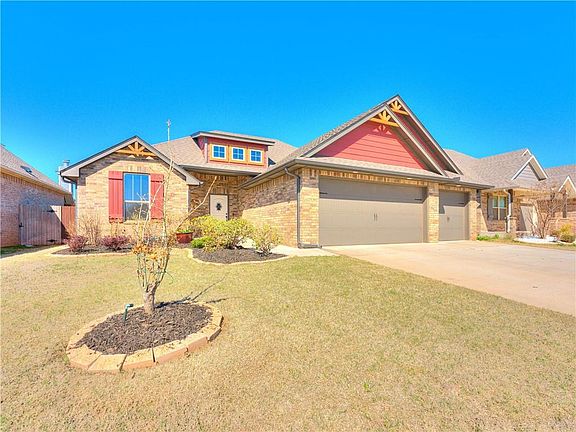 2nd image of 3509 Lakeside Dr