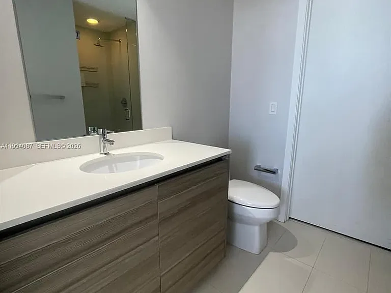 121 NE 34th St #807 — Photo 15