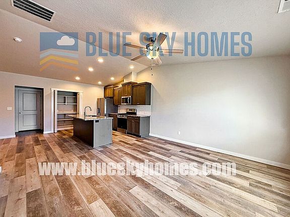 2nd image of 4301 S Chesman Ave