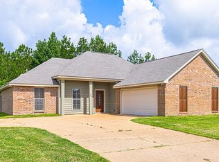 484 Parker Dr, Byram, MS 39272