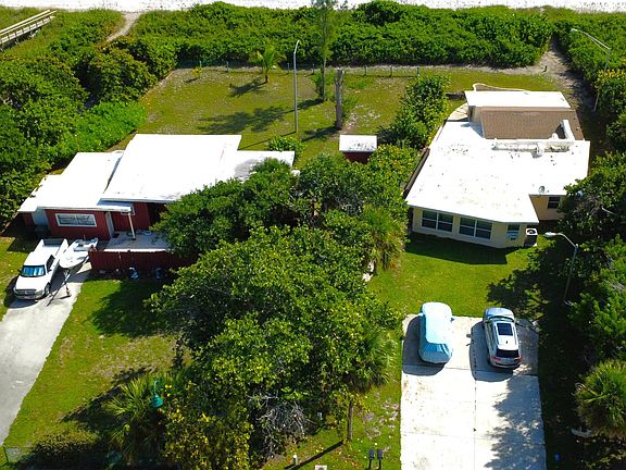 2nd image of 702-708 S Ocean Drive