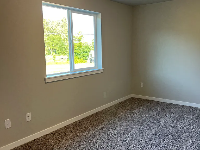 314 Stevens St NE — Photo 19