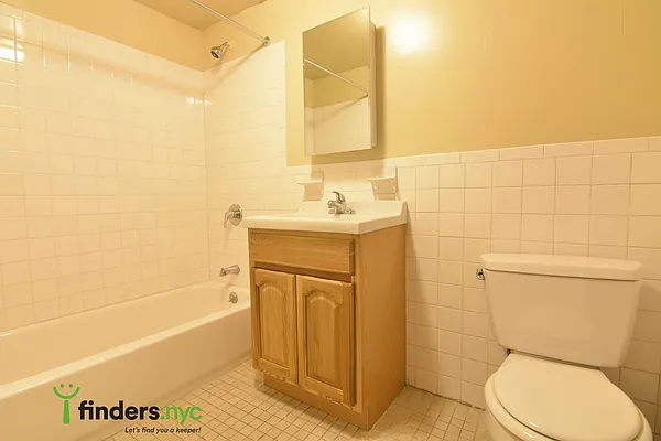 Rented by Clove Realty LLC | media 5