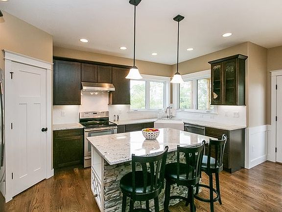 5th image of 408 Dogwood Ln