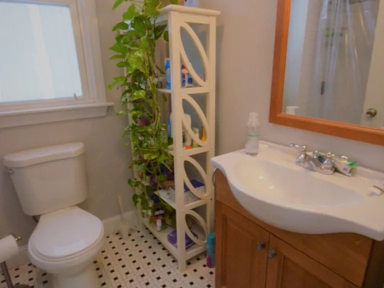 194 Marion St #1 — Photo 6