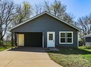 902 Cedar St, Commerce, TX 75428