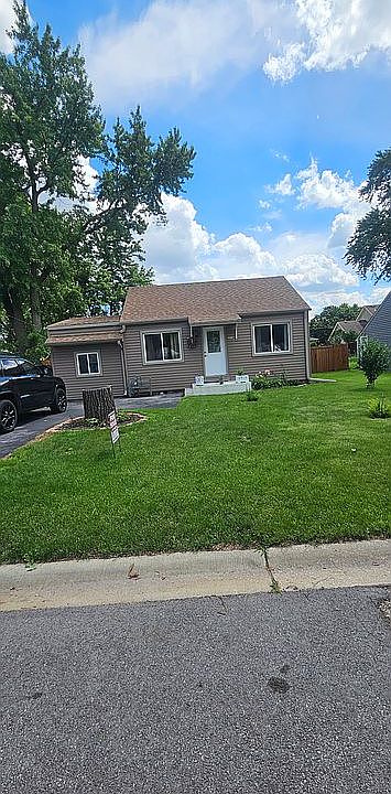 1st image of 2217 Sweetbriar St