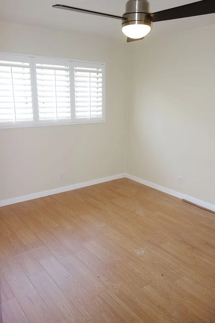 3656 Clarington Avenue — Photo 4