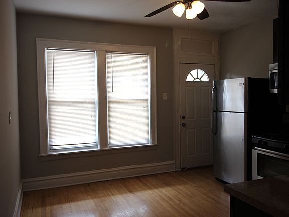 5th image of 4624-28 W Lawrence Ave N #4804-10-1