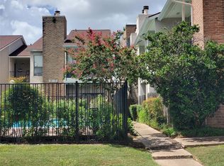 1818 Augusta Dr APT 29, Houston, TX 77057