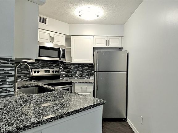 2nd image of 3994 Atrium Dr #L6