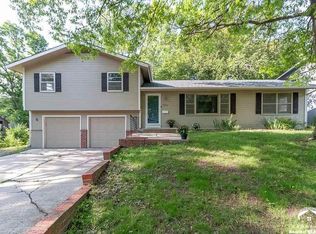 3046 Steven Dr, Lawrence, KS 66049