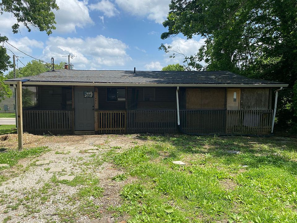 1st image of 901 N Lindbergh Dr