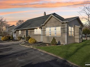 122 Rivervale Rd, River Vale, NJ 07675