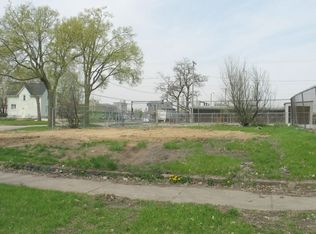826 6th St SE, Cedar Rapids, IA 52401