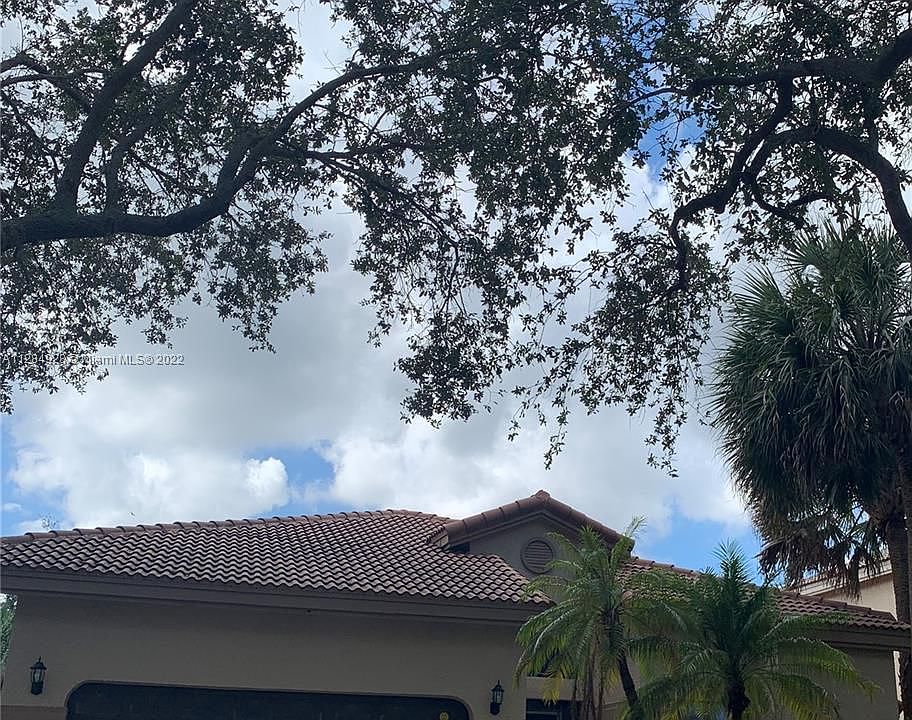 1st image of 1521 NW 105th Ave