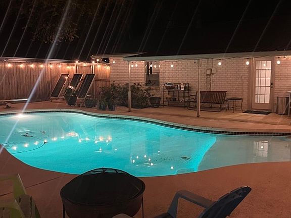 5th image of 102 Randal Ln