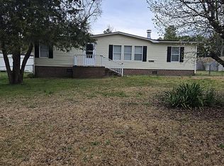 88 Buckhorn Lake Rd, Spring Lake, NC 28390