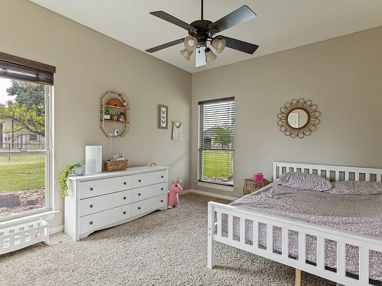 5584 Justine Pl — Photo 29