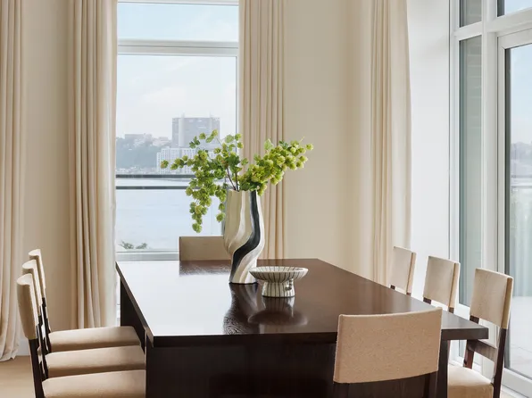 555 West 22nd Street image 4 of 14