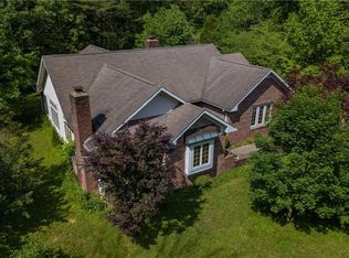 6298 Christianburg Rd, Columbus, IN 47201