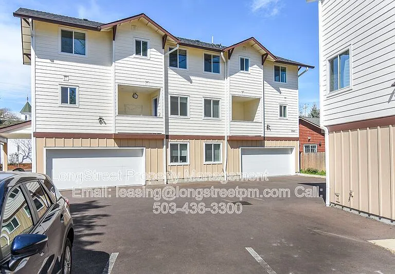 1960 NW Taylor Ave #101 — Photo 6