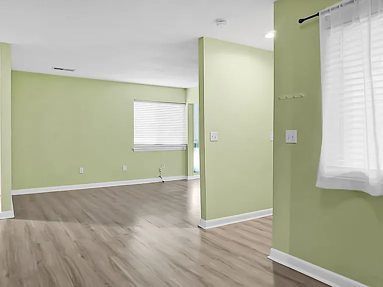 278 Alexandra Dr #2 — Photo 9