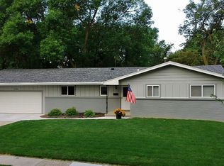 4306 43rd St, Des Moines, IA 50310