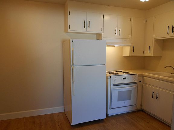 5th image of 316 Lincoln St APT 9