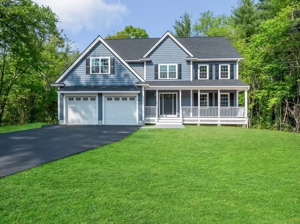 47 Boutwell St, Wilmington, MA 01887
