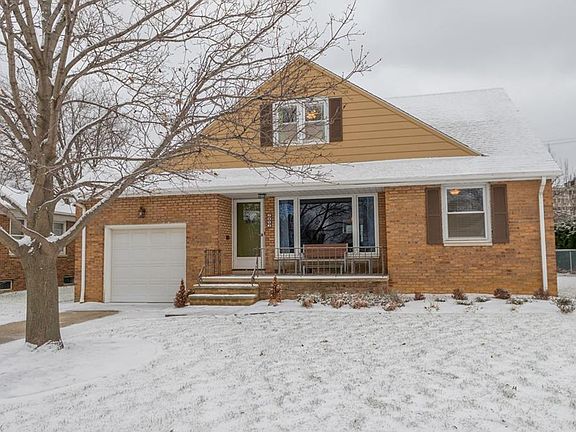 2nd image of 2853 Forestview Ave