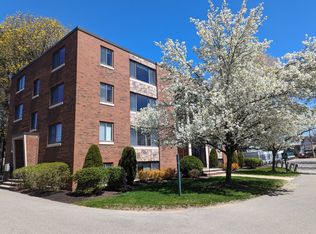 191 W Wyoming Ave #101, Melrose, MA 02176