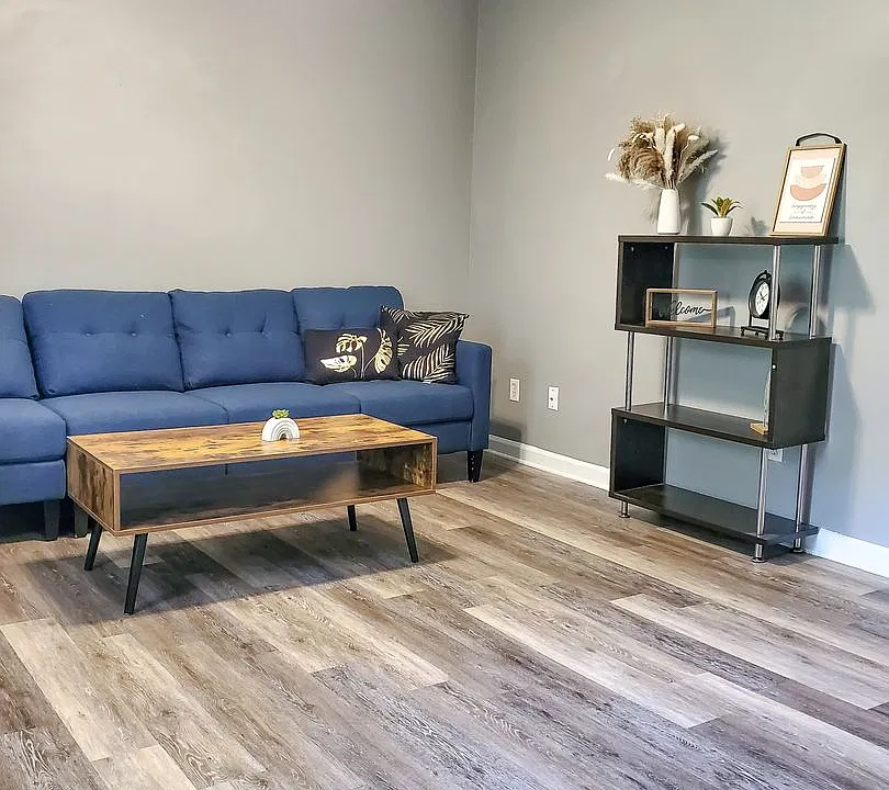 6 - Autumn Place 1610 Main